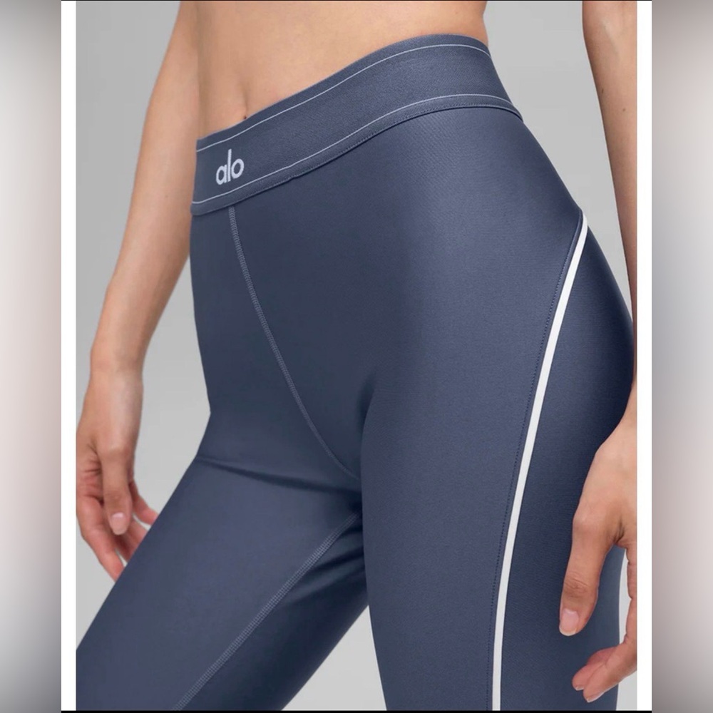 NWT! ALO AIRLIFT HIGH WAIST SUIT UP LEGGINGS - Picture 3 of 14